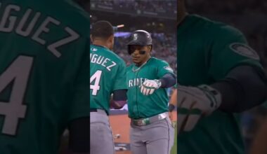 Mariners power! #mlb #homerun #baseball #sports #highlights #playoffs #seattle #mariners #toronto