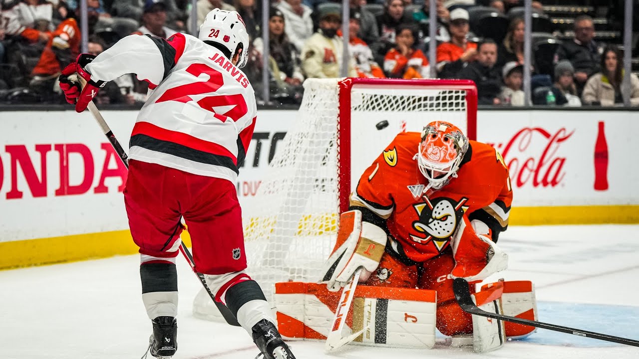 Carolina Hurricanes at Anaheim Ducks | Game Highlights | 10.16.25
