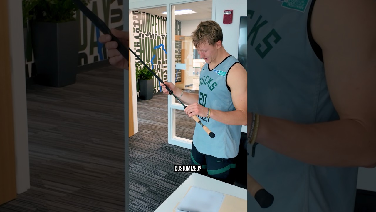 AJ Green got a new contract and a custom fishing pole. ✍️🎣 #ajgreen #fishing #bucks #nba