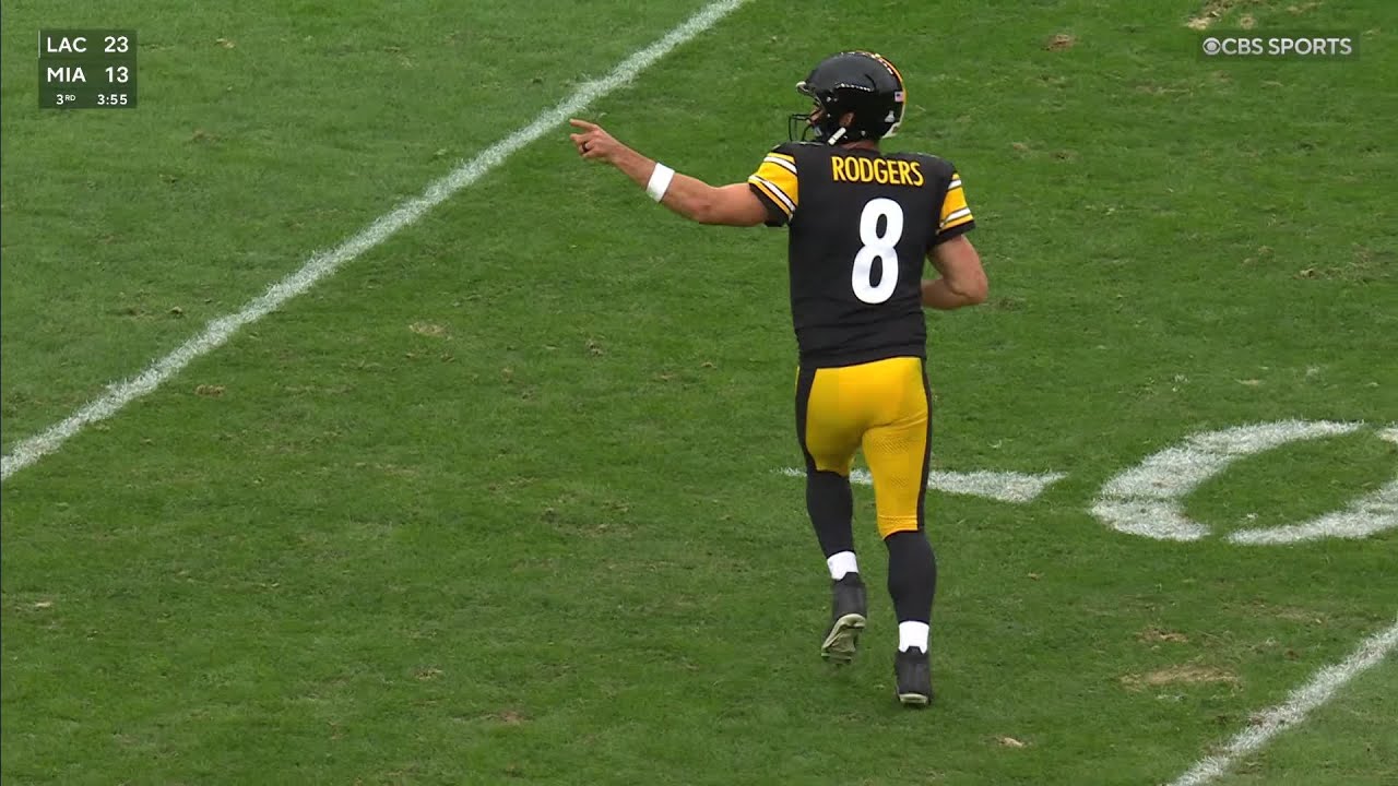 Rodgers directs Heyward mid play on TD strike