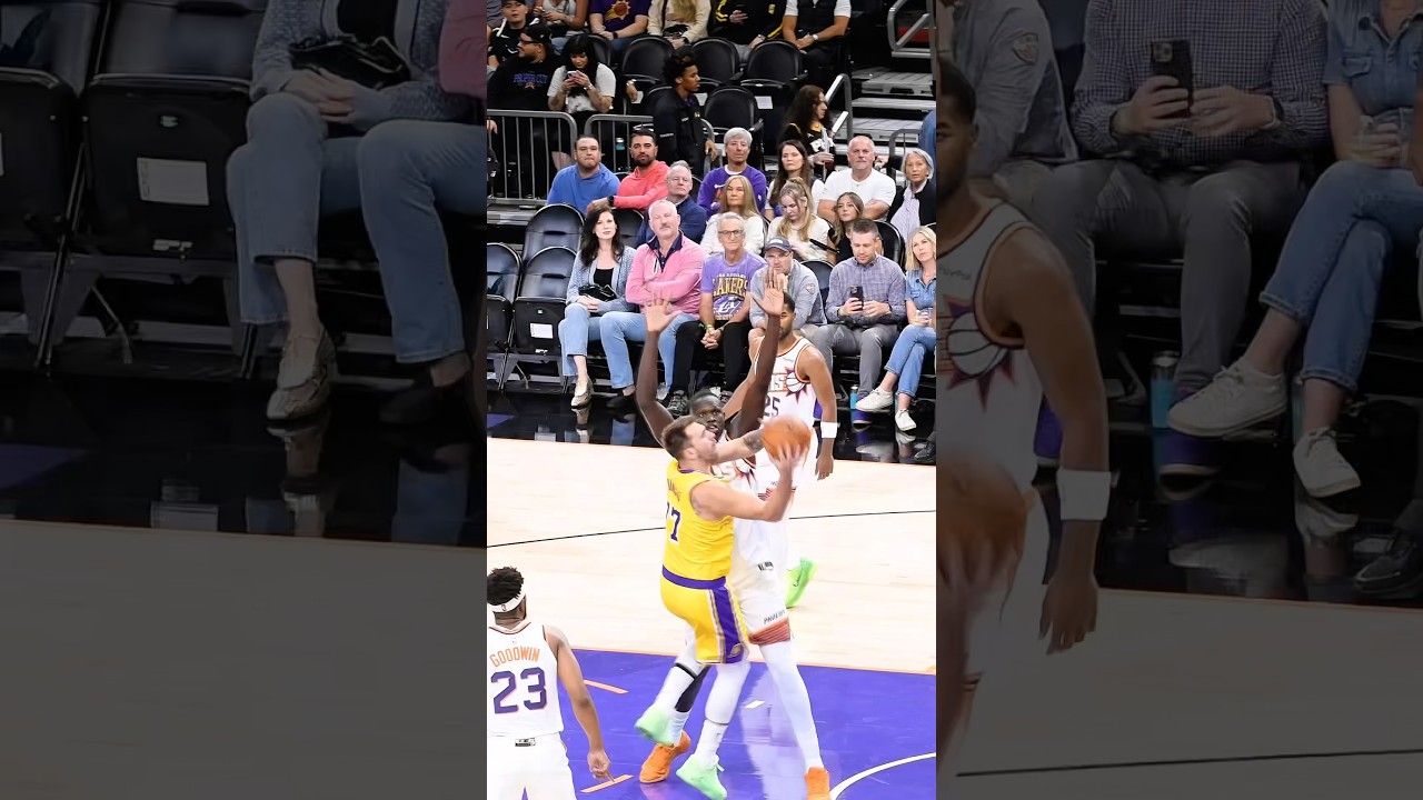 Luka’s first bucket of the season🔥 #LukaDoncic #LA #Lakers #Basketball #LakeShow #LukaMagic #And1