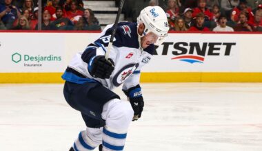 JONATHAN TOEWS scores 1ST goal as a Winnipeg Jet ☝️✈️🚨