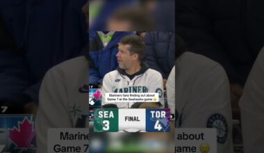 Mariners fans finding out about Game 7 at the Seahawks game