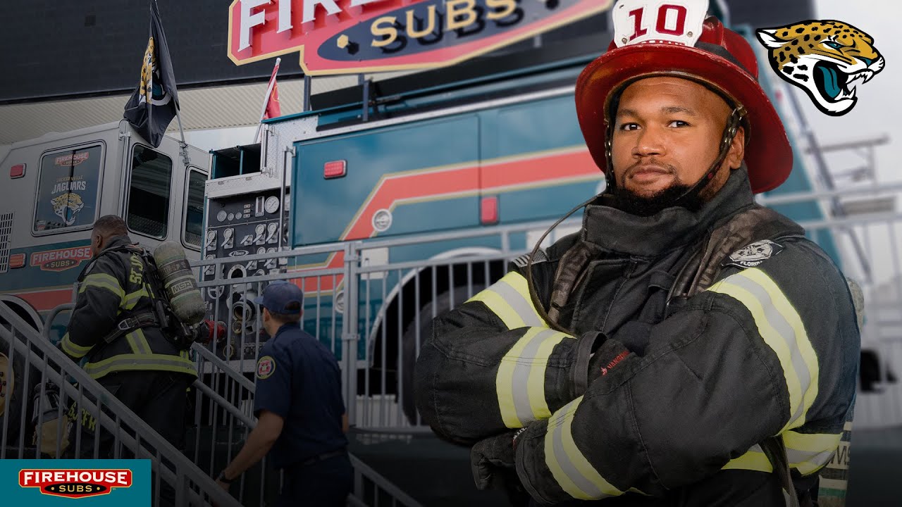 Dawuane Smoot Suits Up as a Firefighter! | Jacksonville Jaguars