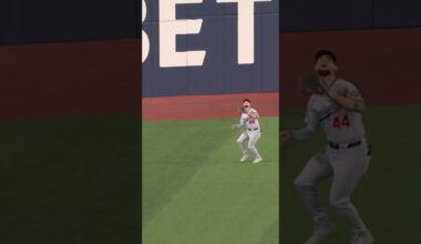 Alejandro Kirk ties the game for the Blue Jays! #WorldSeries