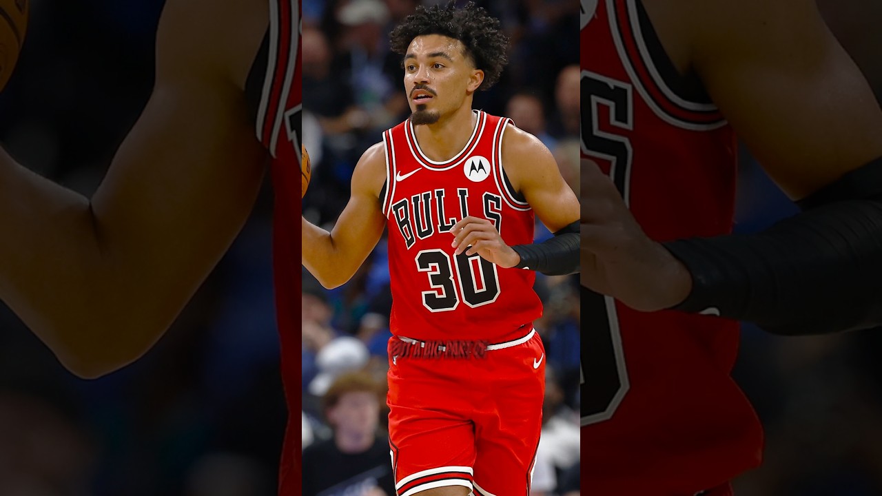 Tre Jones STEALING the show in Chicago! 🔥🏀