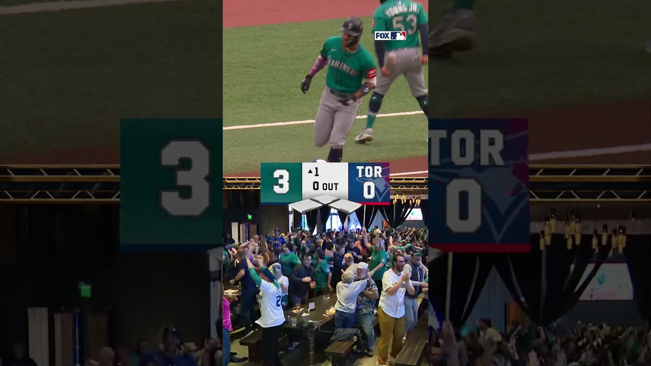 Mariners fans were jumping in Seattle! #Mariners #MLB #ALCS