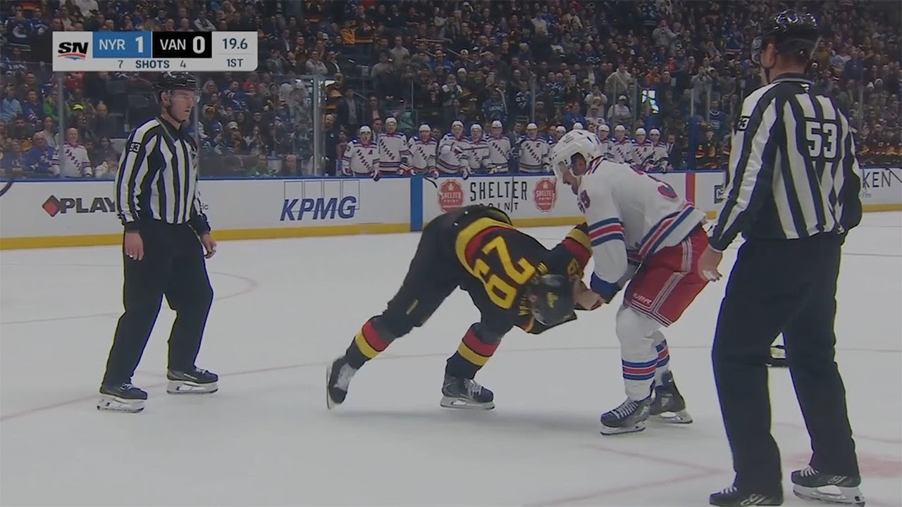 Marcus Pettersson Stands Up For Conor Garland Against Sam Carrick