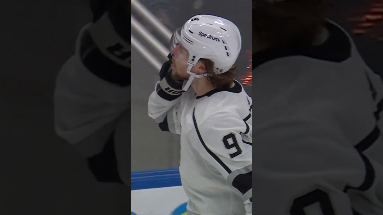 Adrian Kempe's coldest celebrations so far 🎉🤫