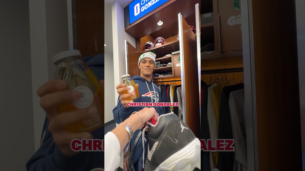 The fellas hooked it up‼️ #shorts #patriots #halloween #nfl