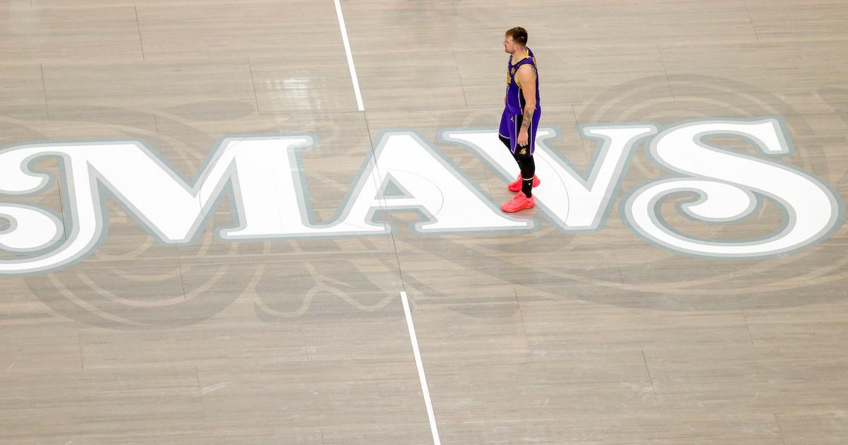 Former Dallas mayor Tom Leppert: "Dallas fans deserve better than a billionaire owner more focused on lobbying for casino legislation than protecting the franchise."