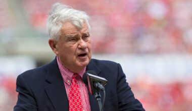 Reds one of few teams who still paid staff and minor leaguers during COVID