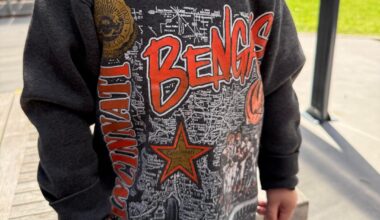 Found in a New Zealand Thrift shop. Does anyone know the age of it?