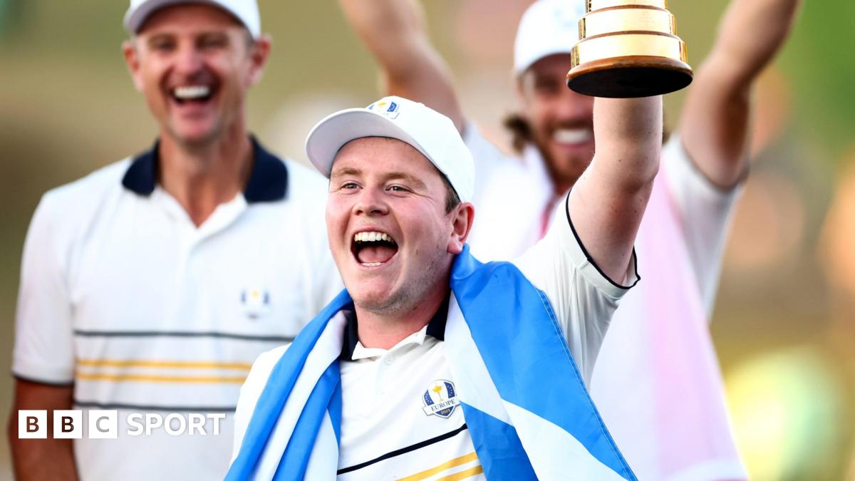 Bob MacIntyre celebrates with the Ryder Cup