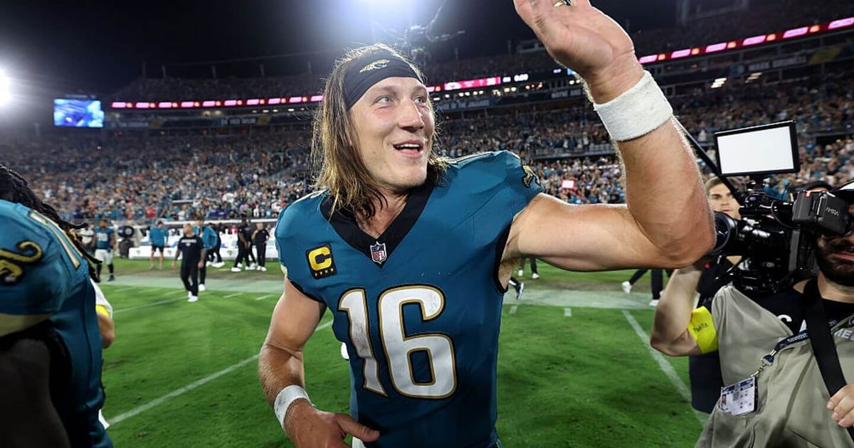 Jaguars edge Chiefs, Patrick Mahomes on miracle Trevor Lawrence TD: Live updates and reaction