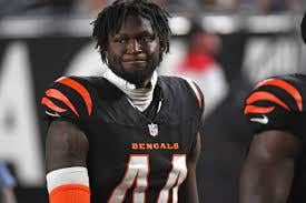 Im saying this rn, the defense isnt bad, they just keep getting gassed out because the offense cant stay on the field. If the offense can find a rhythm, we can be a good team. Ps knight is amazing