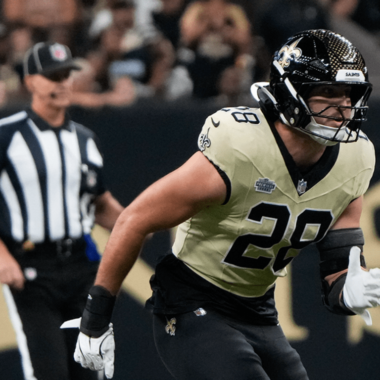 Last Two Games: Danny Stutsman - 22 snaps, 9 tackles -- Pete Werner - 75 snaps, 7 tackles