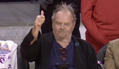 Canucks fans after 8 games reacting to the trade