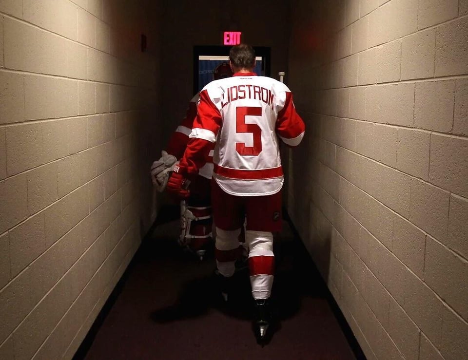 Nicklas Lidstrom for 5 days until the Red Wings opener vs Montreal!