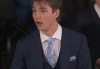 Does anyone have any good/cursed meme-worthy ducks pics?