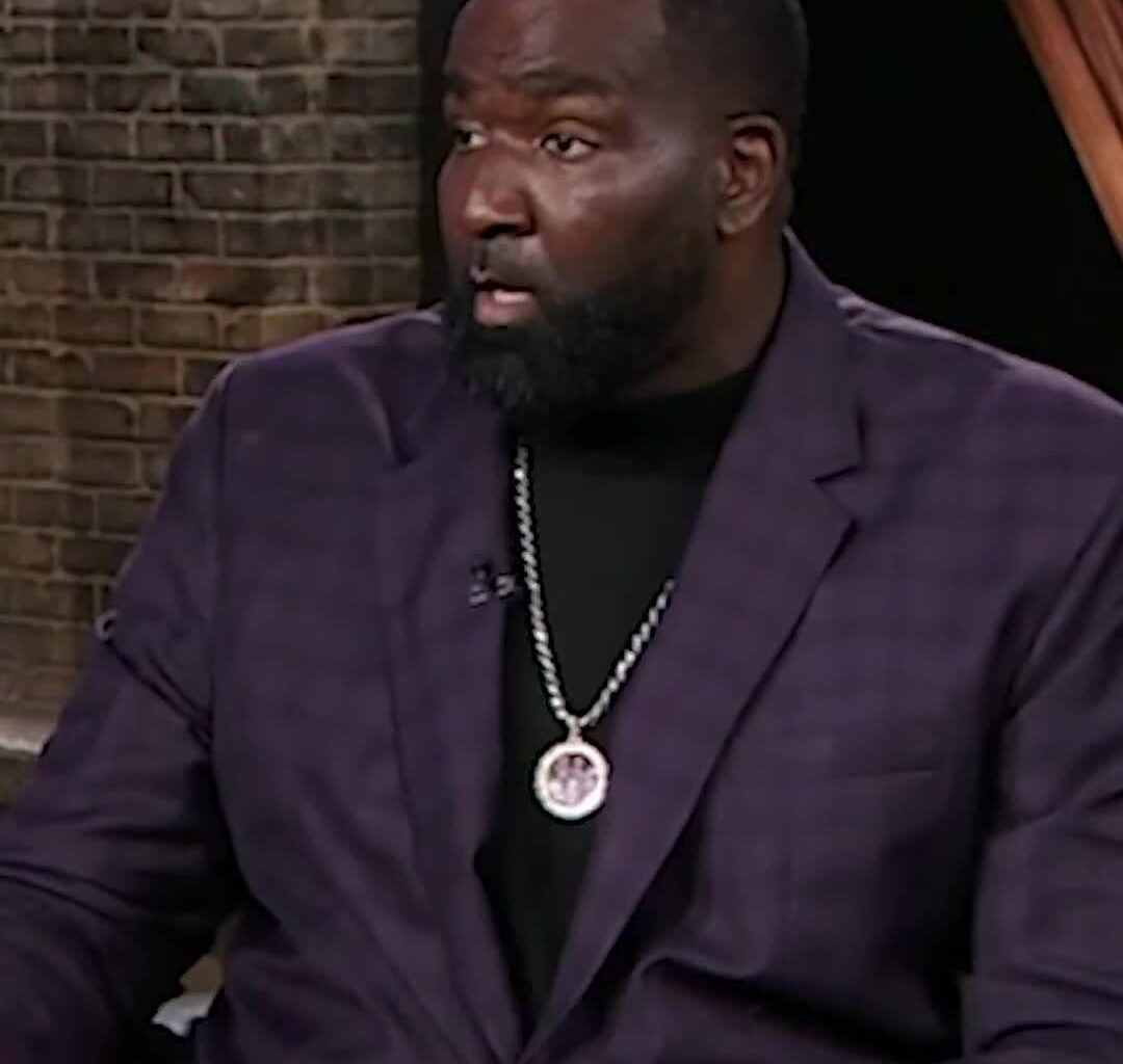 Russell Westbrook: "Kings fans, let's light the beam."