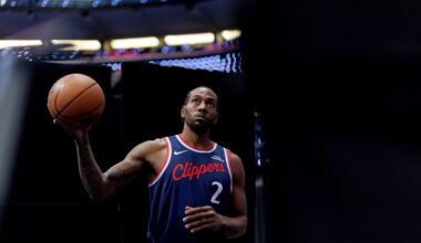 Leonard in the gym at the start of training camp – Daily Breeze