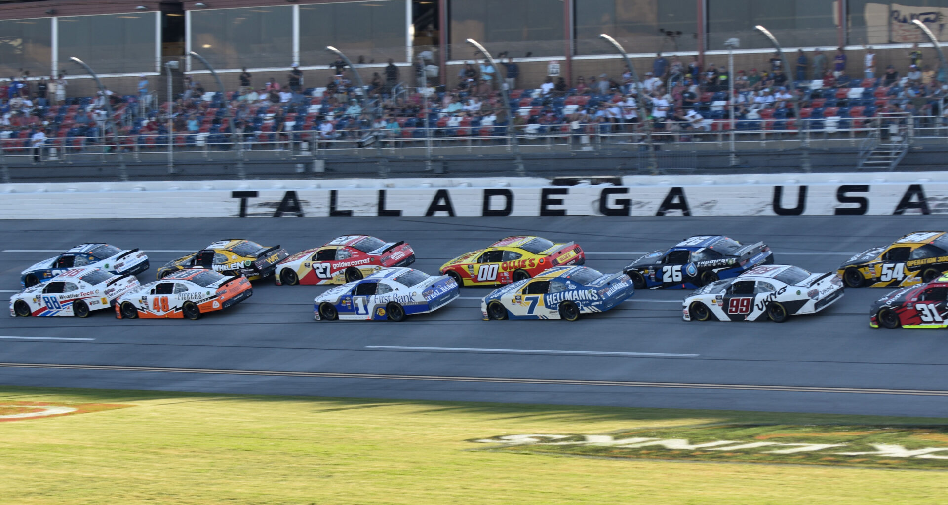 Live NASCAR Xfinity race updates: Talladega