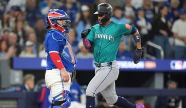 Mariners win ALCS Game 1 2025.  The Blue Jays came up with all of 2 hits, 3 walks and 1 run in their Game 1 loss.  Vladdy the Yankee killer?  0-4 against Seattle.