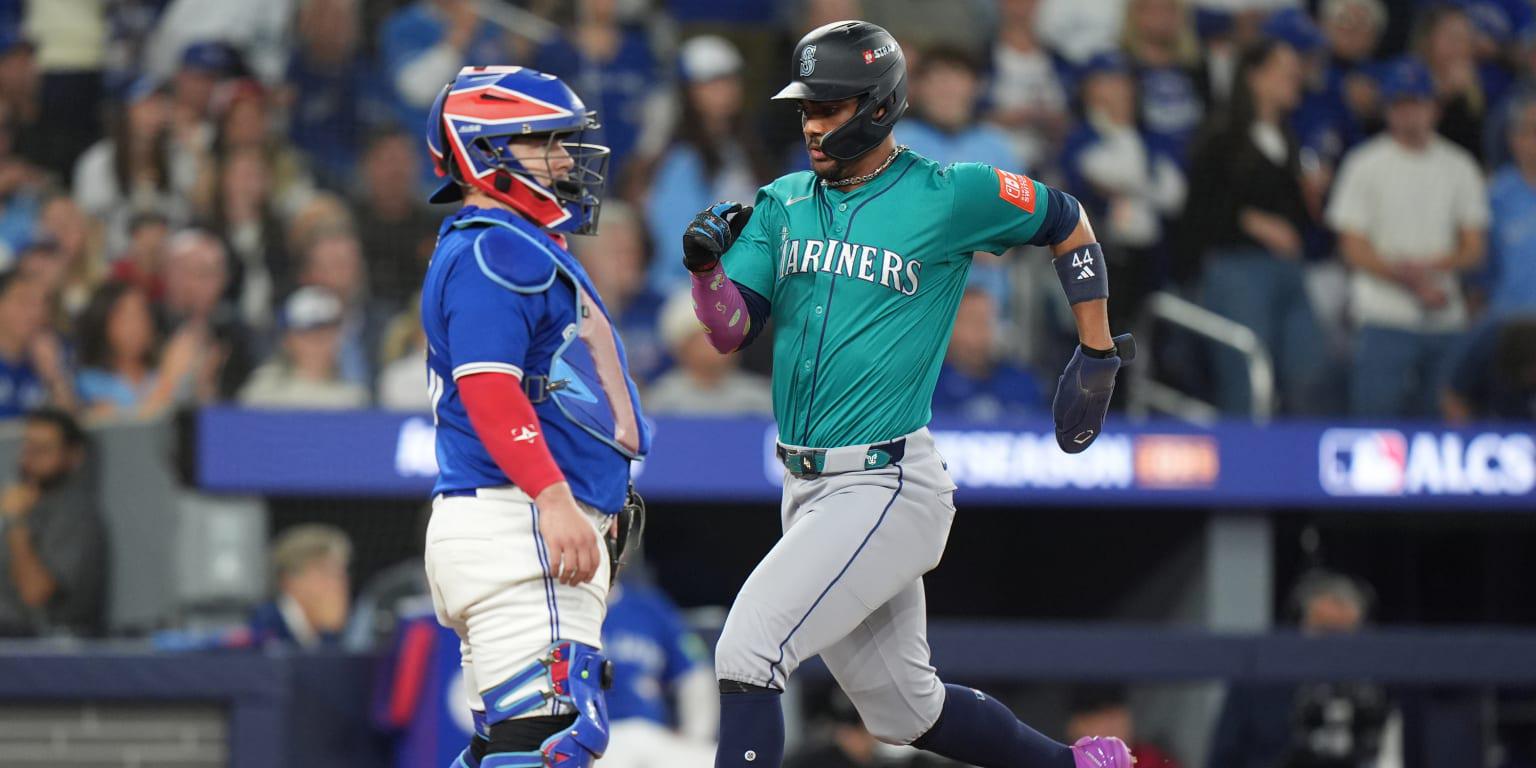 Mariners win ALCS Game 1 2025.  The Blue Jays came up with all of 2 hits, 3 walks and 1 run in their Game 1 loss.  Vladdy the Yankee killer?  0-4 against Seattle.