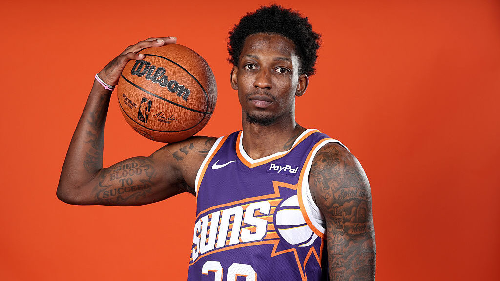 Damion Baugh #30 of the Phoenix Suns...