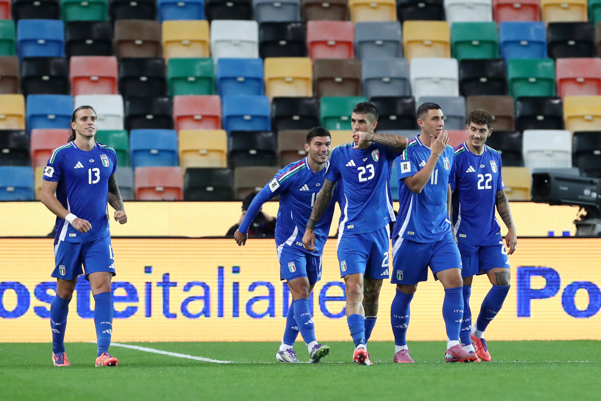UDINE, ITALY - OCTOBER 14: Gianluca Mancini of Italy celebrates scoring his team's third goal during the FIFA World Cup 2026 qualifier match between Italy and Israel at Stadio Friuli on October 14, 2025 in Udine, Italy. (Photo by Marco Luzzani/Getty Images)