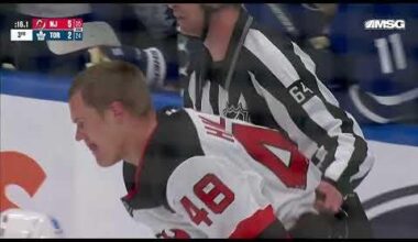 Simon Benoit vs Brian Halonen - Devils @ Leafs (21/10)