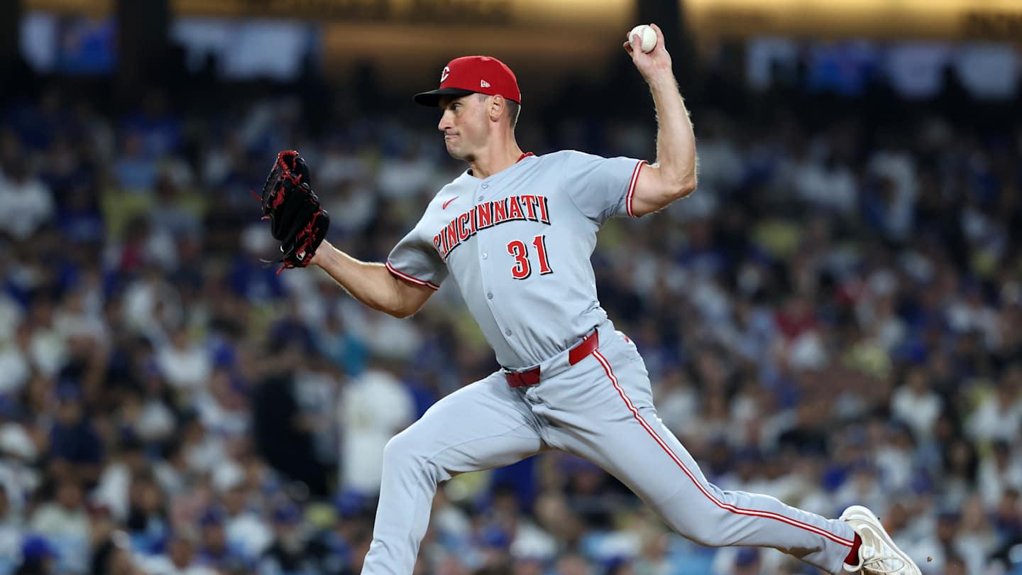 Brent Suter Named Finalist for MLB Man of the Year award