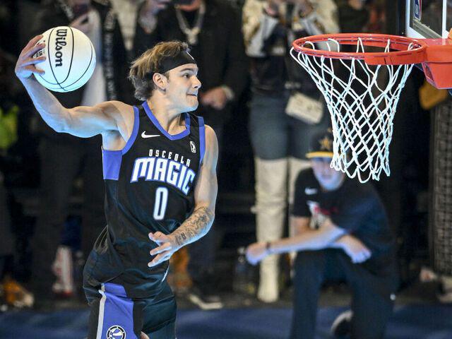 [Scotto] Mac McClung, a G League MVP and three-time Slam Dunk Contest champion, has agreed to a deal with the Chicago Bulls, league sources told @hoopshypeofficial.bsky.social