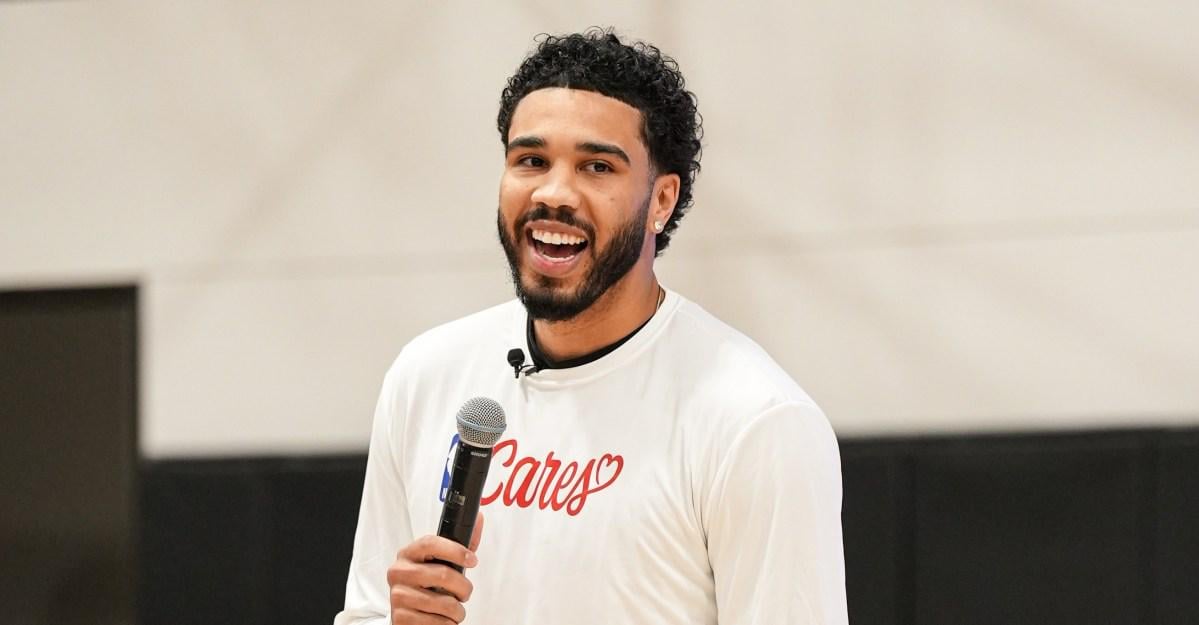 Jayson Tatum discussed traveling with the Celtics, waving to fans in the crowd in new 1-on-1: “It’s tough. I love to play, I love to compete....I’m not able to play, but I can be out there. And, maybe I can make somebody’s day if I wave at them.”