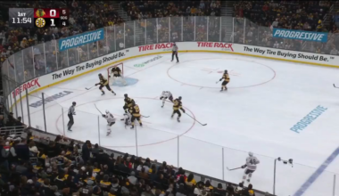 Connor Bedard hits the one-timer off the pass from Burakovsky for his 1st goal of the season.