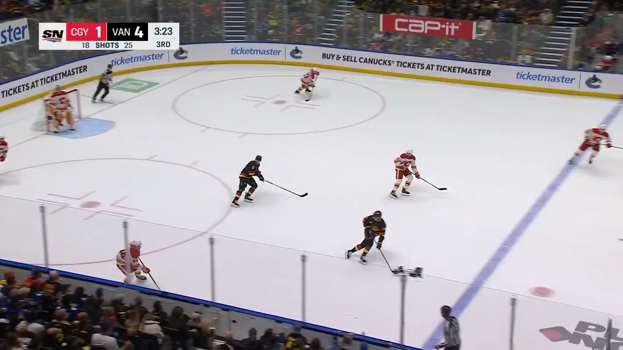 Boeser pots in his 9th career opening night goal, surpassing Naslund as the all time Canucks leader.