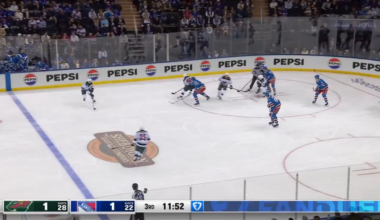 FIRST NHL GOAL FOR DANILA YUROV