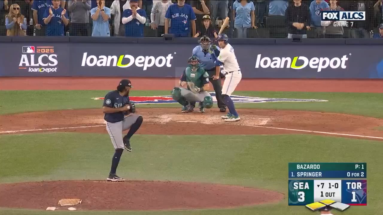 [Highlight] GEORGE SPRINGER HITS A THREE RUN HOMER TO GIVE THE BLUE JAYS THE LEAD!!!