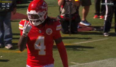 Mahomes' No Look Pass vs the Raiders
