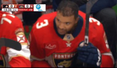 [PHI 0-(1) FLA] Lundell on power play to open the scoring for Florida. Jeff Petry with his first point with the Panthers