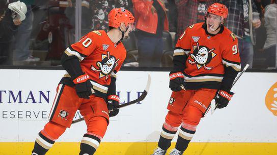 Chris Kreider's two power play goals lift Ducks over Penguins in front of team-record crowd | The Sporting Tribune