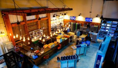 New Rays pop-up team store is having its grand opening this weekend! Pepiot is going be there, Raymond and DJ Kitty are going to be there, also food and giveaways