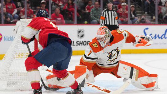 NOTEBOOK: Ducks' special teams, Dostál steal shootout from Cup champion Florida | The Sporting Tribune