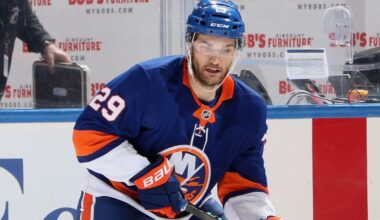 NHL suspends Isles' Drouin for cross-checking