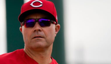 Diamondbacks hiring JR House as new 3B coach