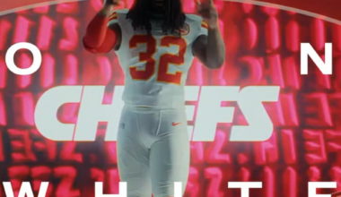 [Chiefs] We're bringing out the white on whites for the first time this season on Monday night