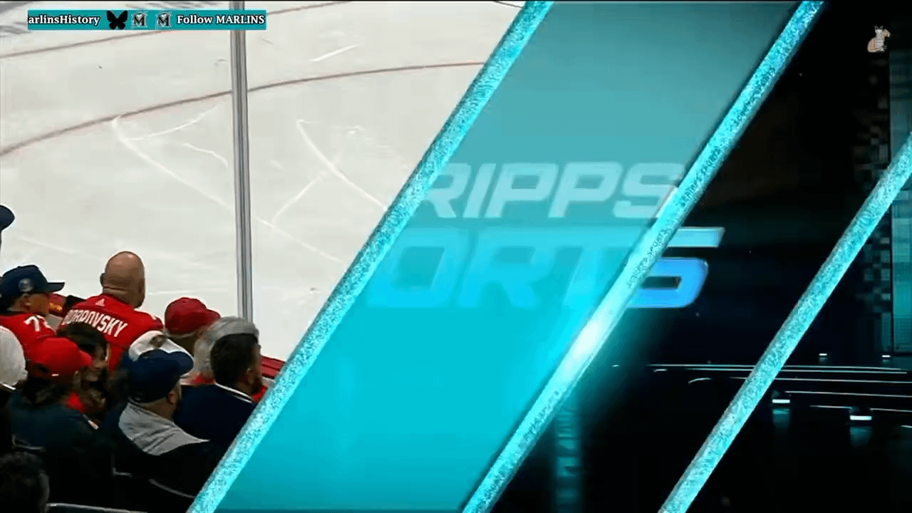 [PHI 1 - (2) FLA] Marchand with a snipe from the wall to give the Panthers the lead