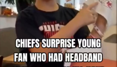 [Farzin Vousoughian] Joey, the young boy who had Patrick Mahomes’ headband snatched from his hand, was sent gear from the Chiefs signed by Mahomes