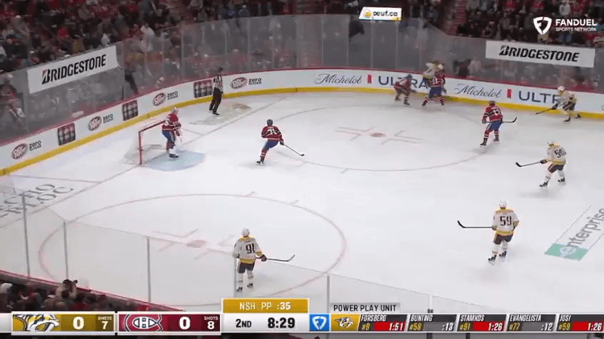 Steven Stamkos opens the scoring on the power play.   This still doesn’t look right.